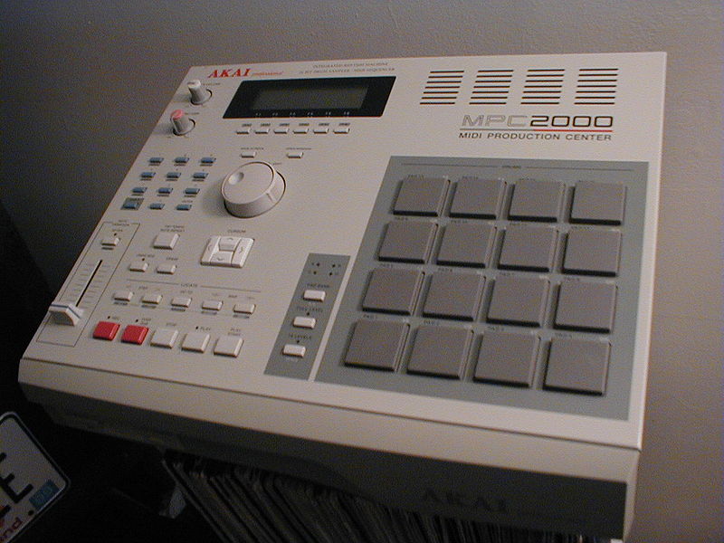 Akai MPC 2000